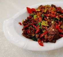 Stir-Fried Beef with Yellow Onion