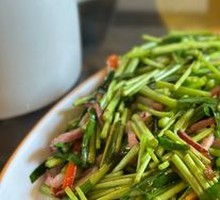 Stir-fried Water Bamboo with Preserved Pork