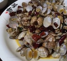 Spicy Stir-Fried Clams