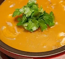 Braised Black Goat with Skin in Yellow Sauce