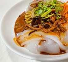 Beijing-style Cold Noodles with Fresh Vegetables