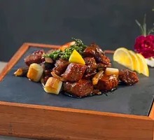 Spicy Flower Pepper Beef Cubes