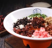 Guiyang Spicy Pork Minced with Crispy Pork Rinds Noodles