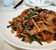 Dry-Fried Beef Rice Noodles