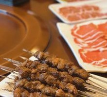 Charcoal-grilled Lamb Skewers