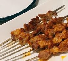 Charcoal-grilled Lamb Skewers