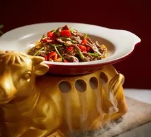 Stir-Fried Beef with Yellow Onion