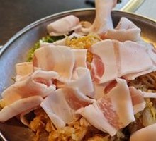 Sour Cabbage with Pork Belly