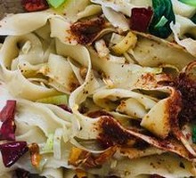 Oil-Poured Noodles