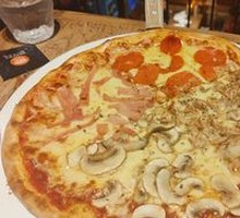 Four Seasons Pizza