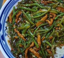 Stir-Fried Bean Noodles with Pork Shreds