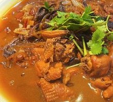 Chicken Stew with Mushrooms and Noodles