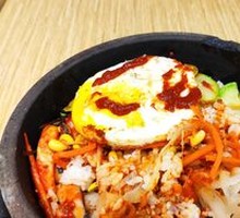 Jungwi Stone Pot Bibimbap