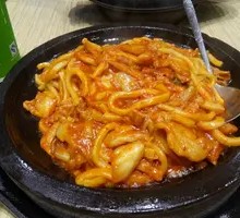 Seafood Stir-Fried Udon Noodles