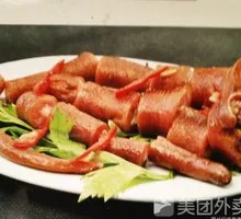 Cold Sliced Braised Pig Tails
