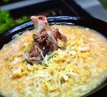 Northeastern Pig-Killing Dish