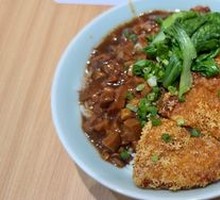 Fried Chicken with Braised Pork Rice