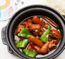 Braised Pig Trotters in Brown Sauce