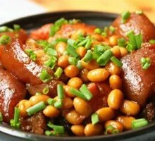 Braised Pig Trotters in Black Bean Sauce