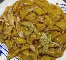 Sour Cabbage Stir-Fried with Crispy Tofu