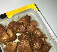 Zhou Hei Ya Hand-Torn Chicken Necks