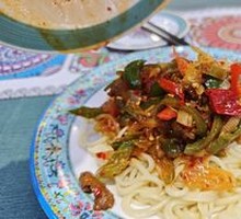 Hand-pulled Noodles with Sauce