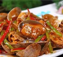 Spicy Stir-Fried Clams