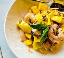 Thai Mango Shrimp Salad