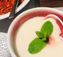 Signature Rose Bean Curd