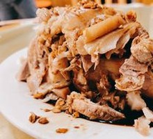 Garlic Pork Knuckle
