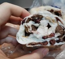Red Bean Roll