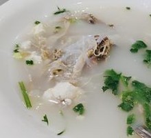 Duck Frame with Napa Cabbage and Vermicelli Soup