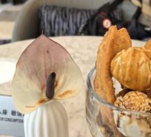Tofu Juice Ice Cream with Fried Dough Sticks