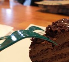 Golden Rich Chocolate Cake