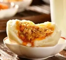 Premium Crab Roe Bun