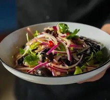 Shredded Onion with Wood Ear Mushrooms