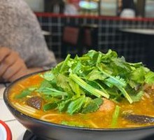 Signature Braised Beef Shank Hot Pot Rice Noodles
