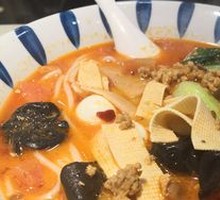Dai-style Fermented Bamboo Shoot Noodles