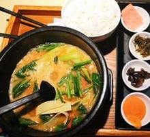 Tomato Beef Noodle Soup