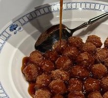 Traditional Sweet and Sour Meatballs