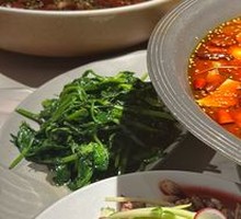 传统沸腾水煮鱼
