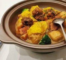 Hu Shi's Premium Hot Pot