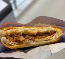 Classic Braised Pork in Flatbread