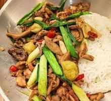 Stir-Fried Chicken Offal Power Bowl