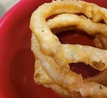 Soybean Juice with Fried Dough Rings