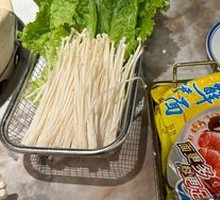 Huafeng Three Delicacies Noodles