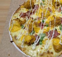Golden Yolk Chicken Pizza