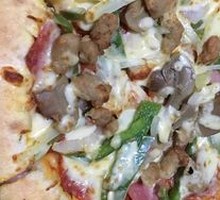 Premium Deluxe Pizza