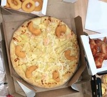 Sweet Shrimp Pineapple Pizza