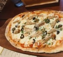 Tuna Pizza